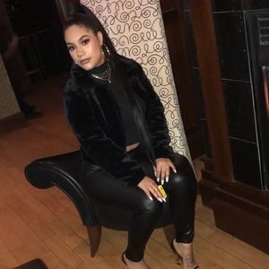 Meet your Posher, Breanna